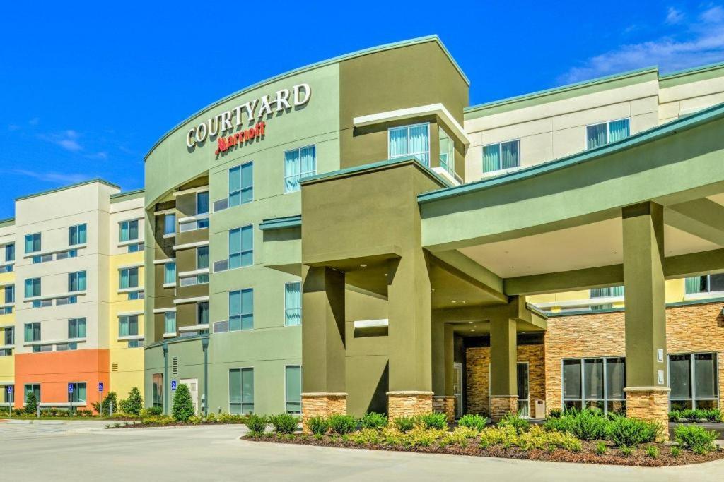 Courtyard Lake Charles Esterno foto