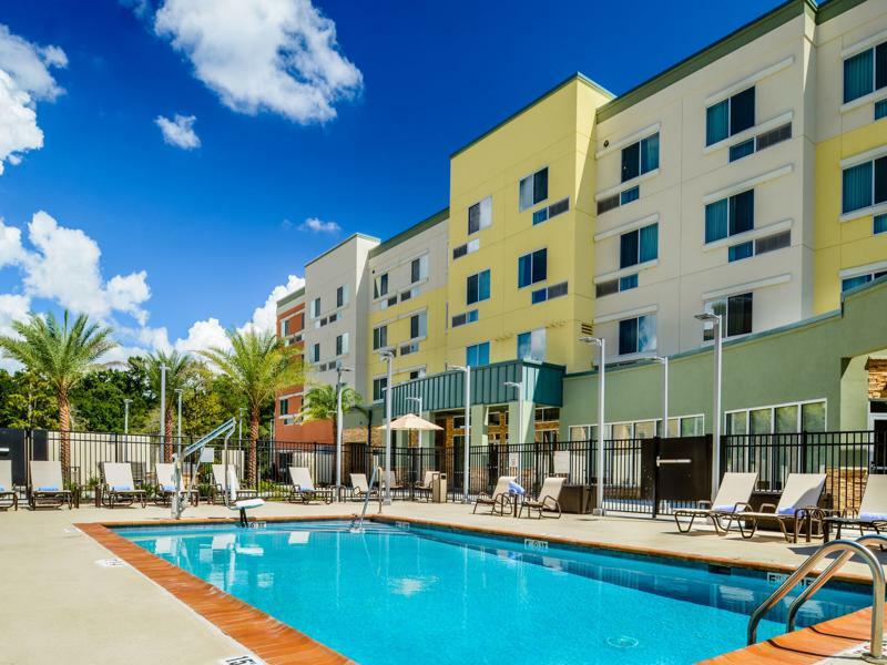 Courtyard Lake Charles Esterno foto